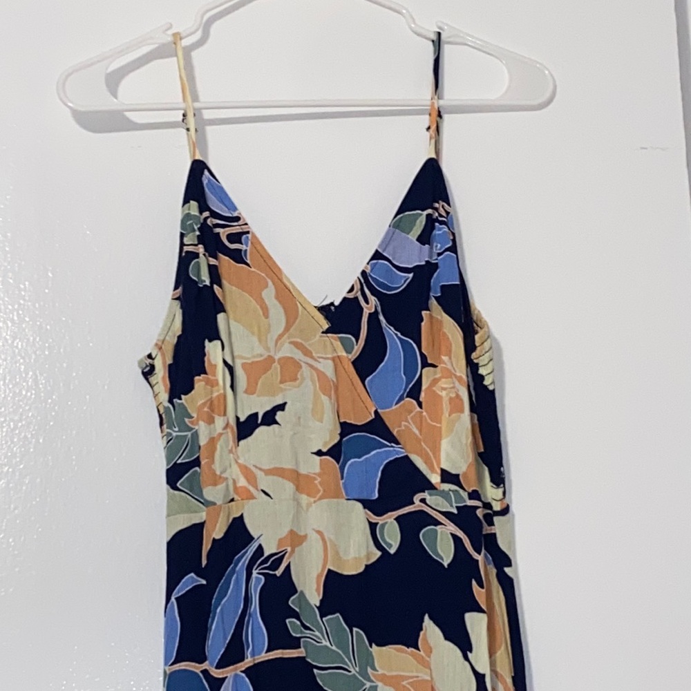 Never worn Size M floral‎ dress